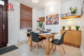 Lovely 2-Bed Peaceful Canal-side Town House